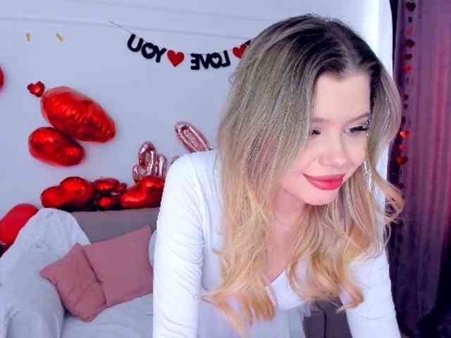 GlamorousGirl webcam