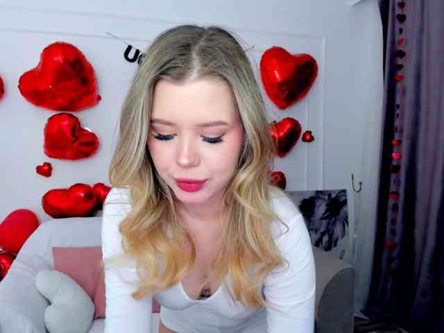 GlamorousGirl webcam