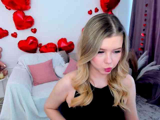 GlamorousGirl webcam