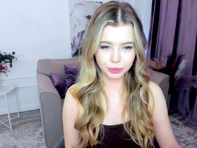GlamorousGirl webcam