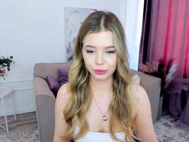 GlamorousGirl webcam