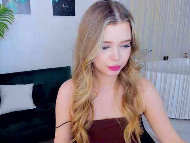 GlamorousGirl webcam