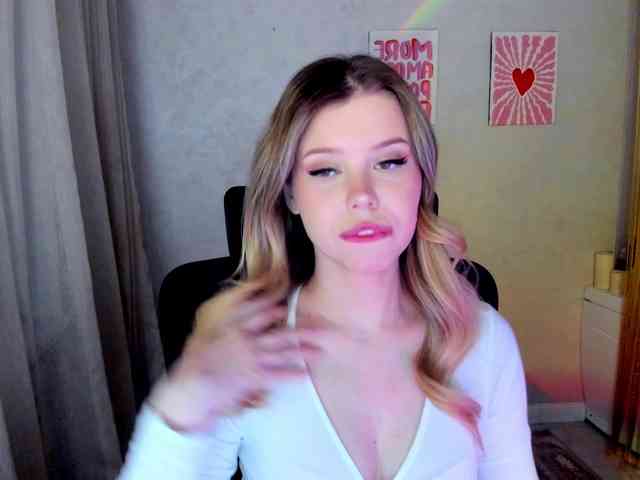 GlamorousGirl webcam