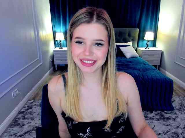 GlamorousGirl webcam