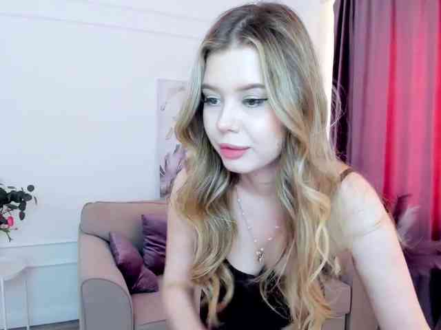 GlamorousGirl webcam