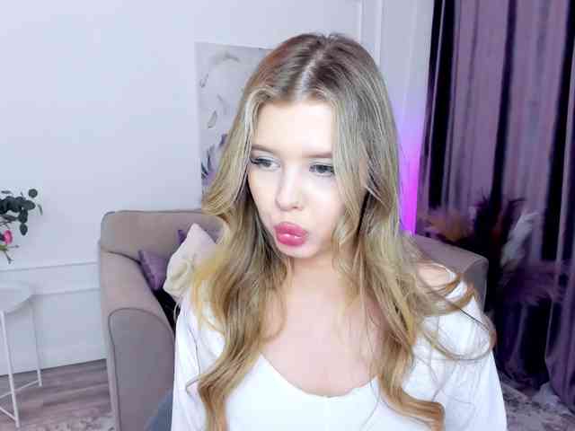 GlamorousGirl webcam