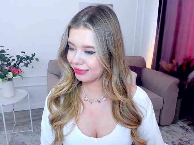 GlamorousGirl webcam