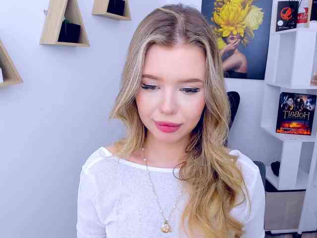 GlamorousGirl webcam