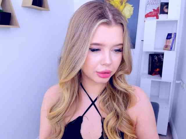 GlamorousGirl webcam
