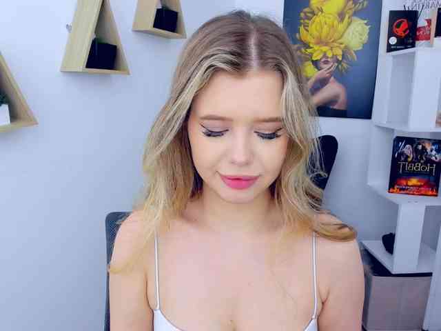 GlamorousGirl webcam