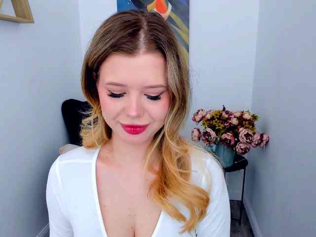 GlamorousGirl webcam