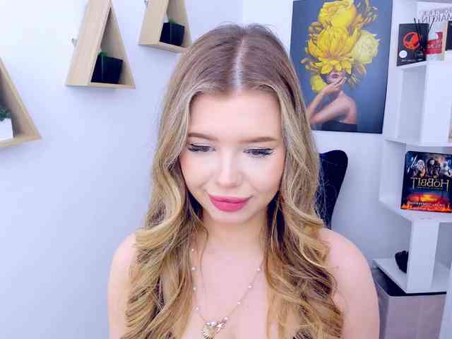 GlamorousGirl webcam