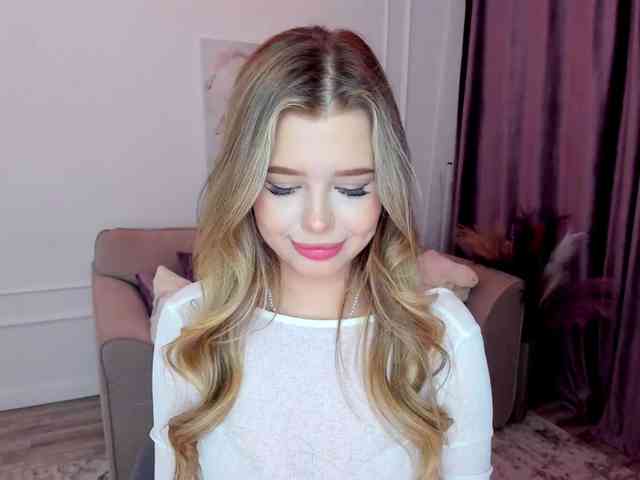 GlamorousGirl webcam
