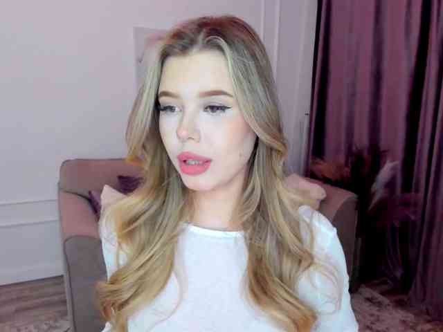 GlamorousGirl webcam