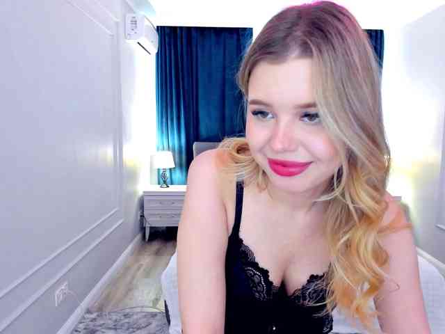 GlamorousGirl webcam