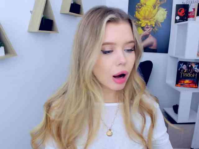 GlamorousGirl webcam