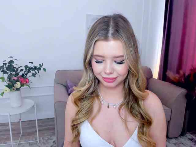 GlamorousGirl webcam