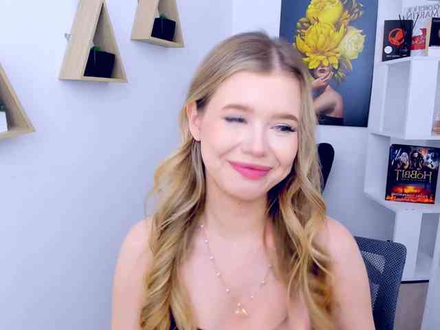 GlamorousGirl webcam