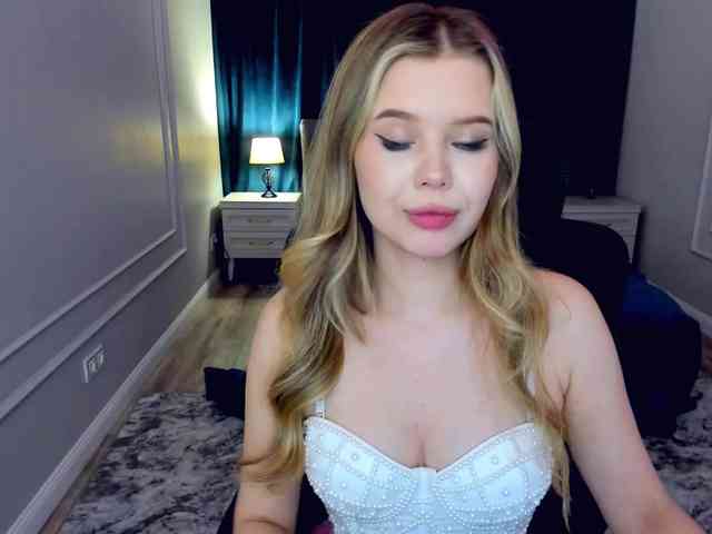 GlamorousGirl webcam