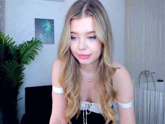 GlamorousGirl webcam