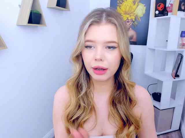 GlamorousGirl webcam