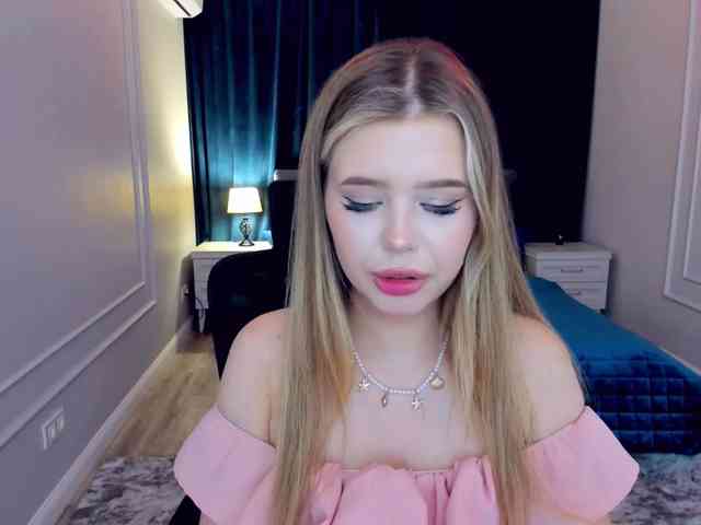 GlamorousGirl webcam