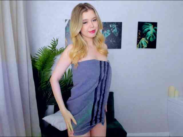 GlamorousGirl webcam