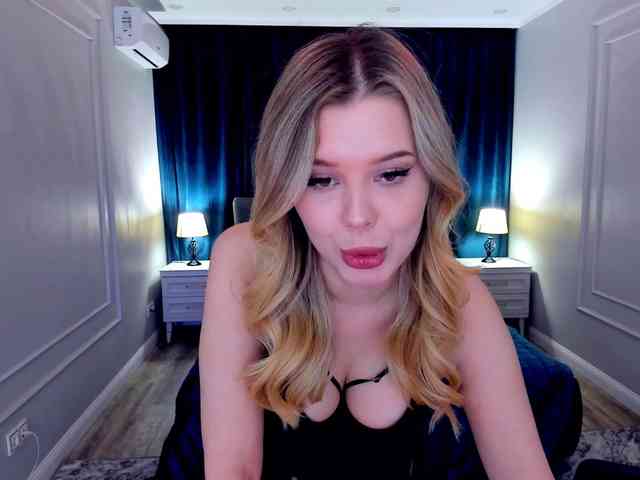 GlamorousGirl webcam