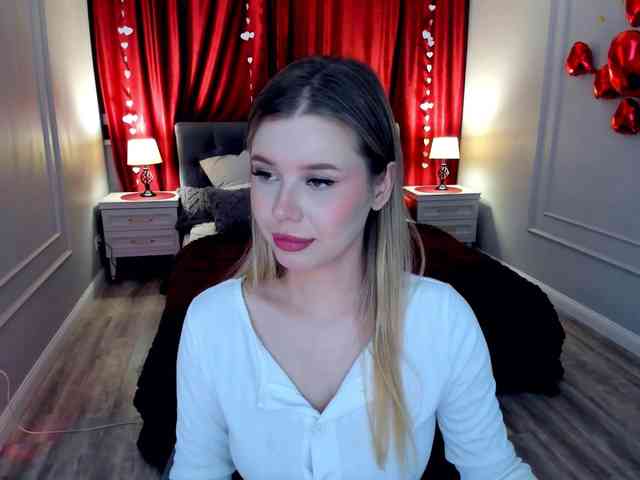 GlamorousGirl webcam