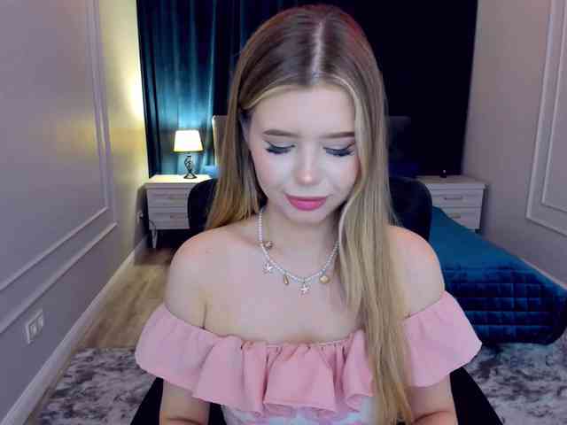 GlamorousGirl webcam