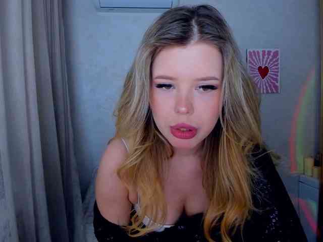 GlamorousGirl webcam