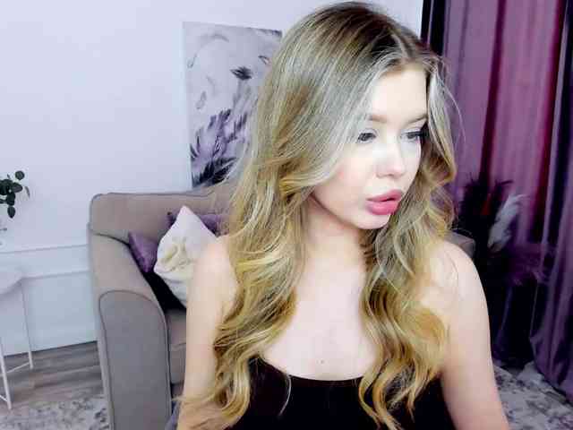 GlamorousGirl webcam