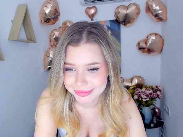 GlamorousGirl webcam