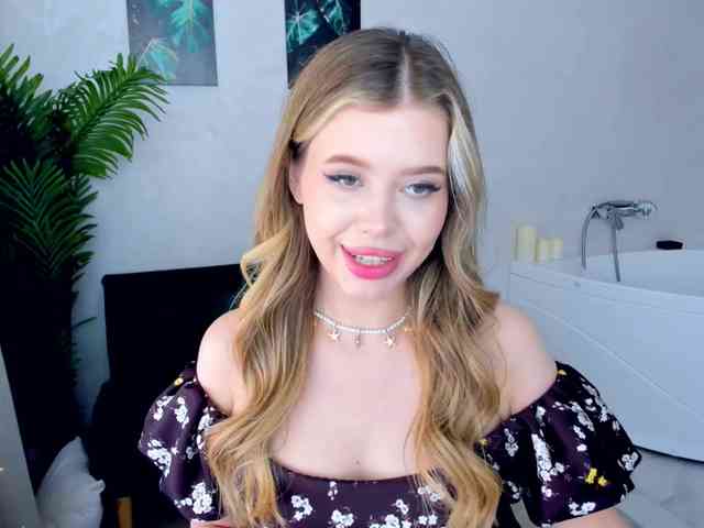 GlamorousGirl webcam