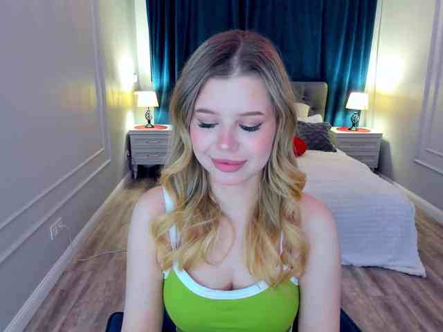 GlamorousGirl webcam