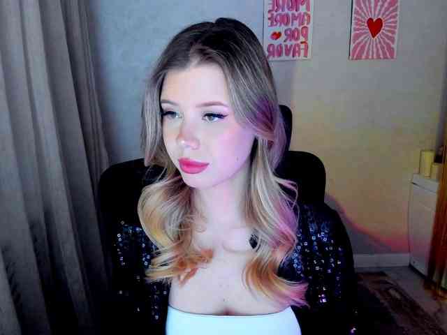 GlamorousGirl webcam