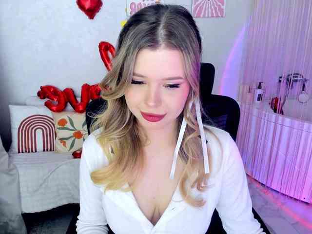 GlamorousGirl webcam