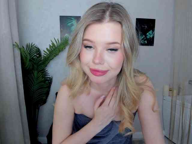 GlamorousGirl webcam