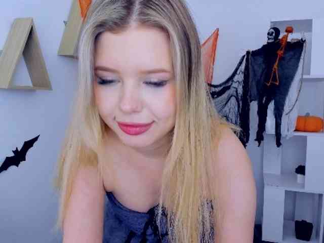 GlamorousGirl webcam