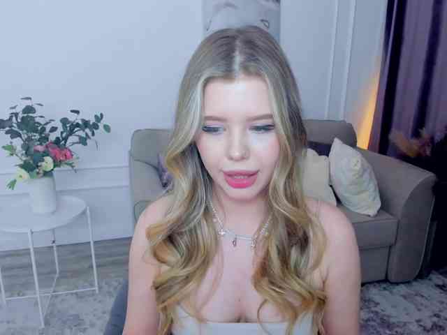 GlamorousGirl webcam
