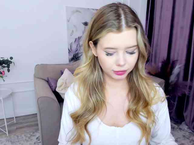 GlamorousGirl webcam