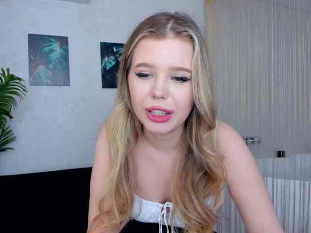 GlamorousGirl webcam