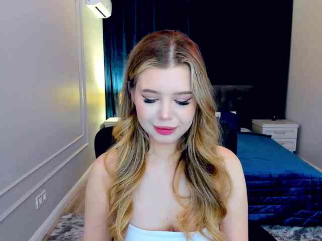 GlamorousGirl webcam