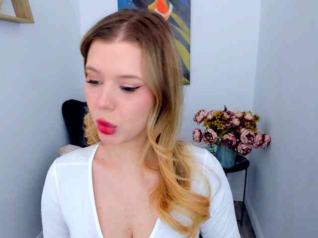 GlamorousGirl webcam