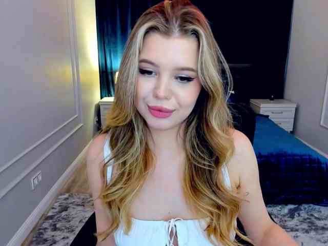 GlamorousGirl webcam