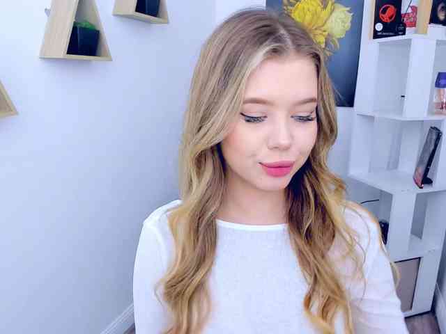 GlamorousGirl webcam