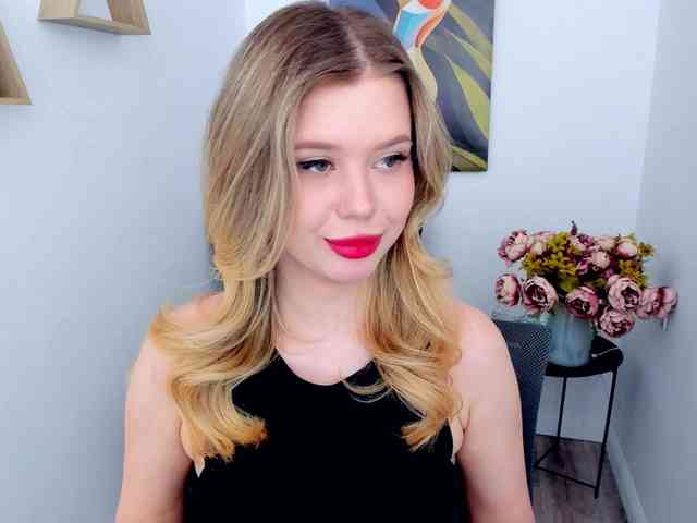 GlamorousGirl webcam