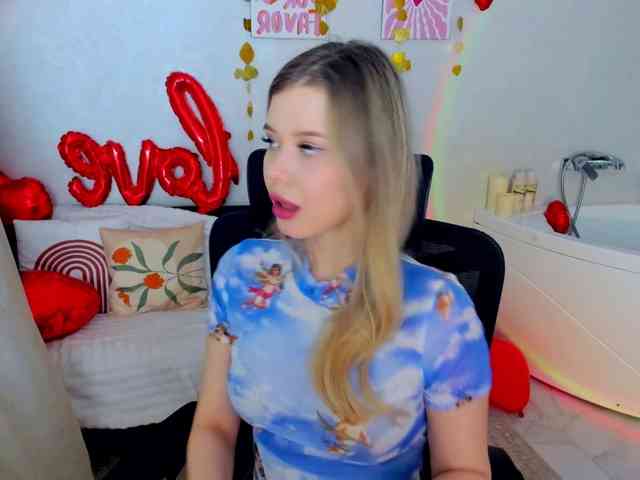 GlamorousGirl webcam