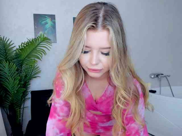 GlamorousGirl webcam