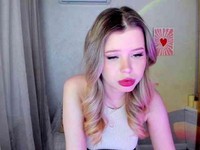 GlamorousGirl webcam